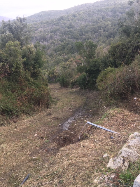 Entretien captages d'eau d'Azliglione